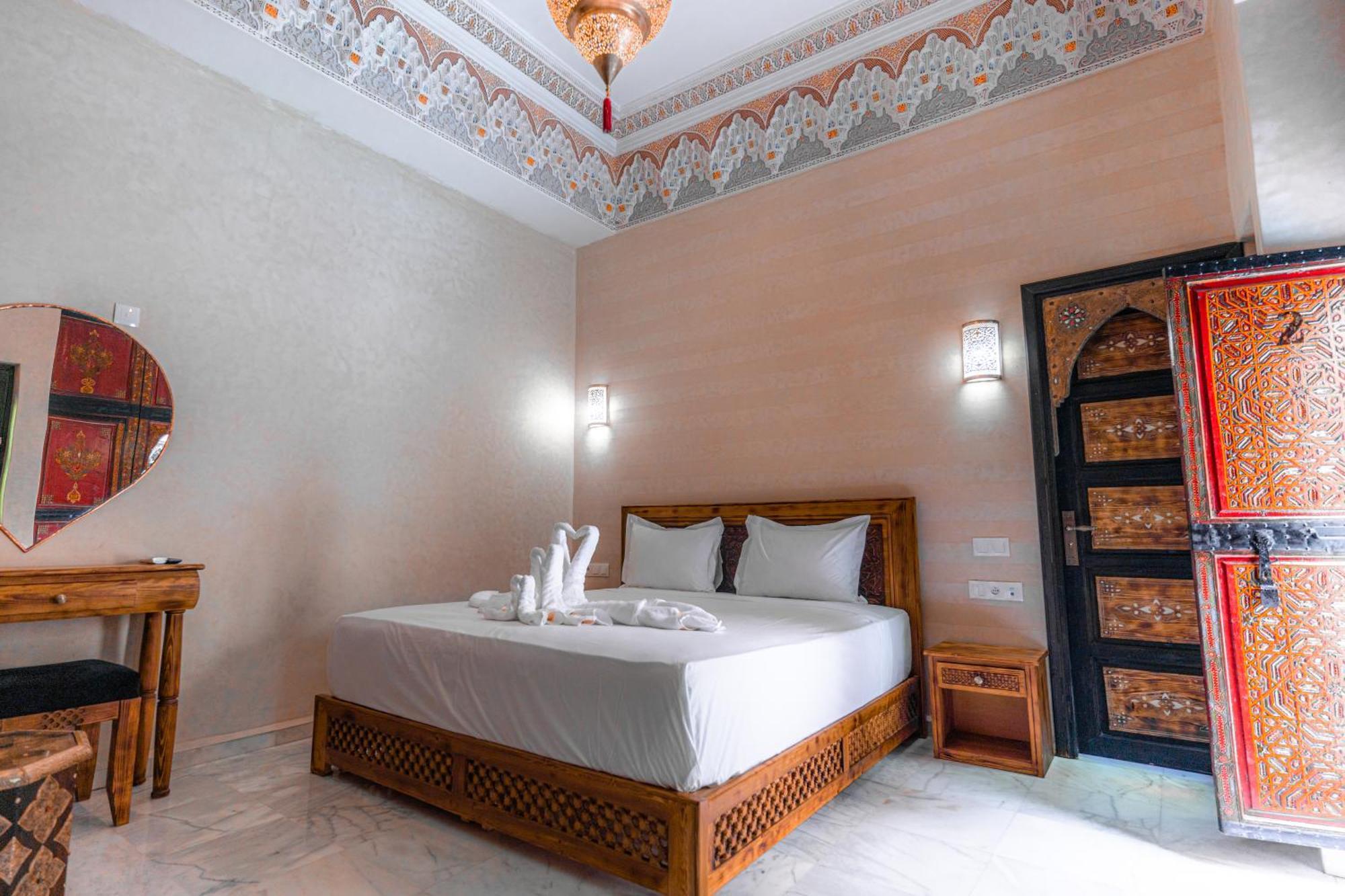 Riad Deluxe Marrakesh Exterior photo