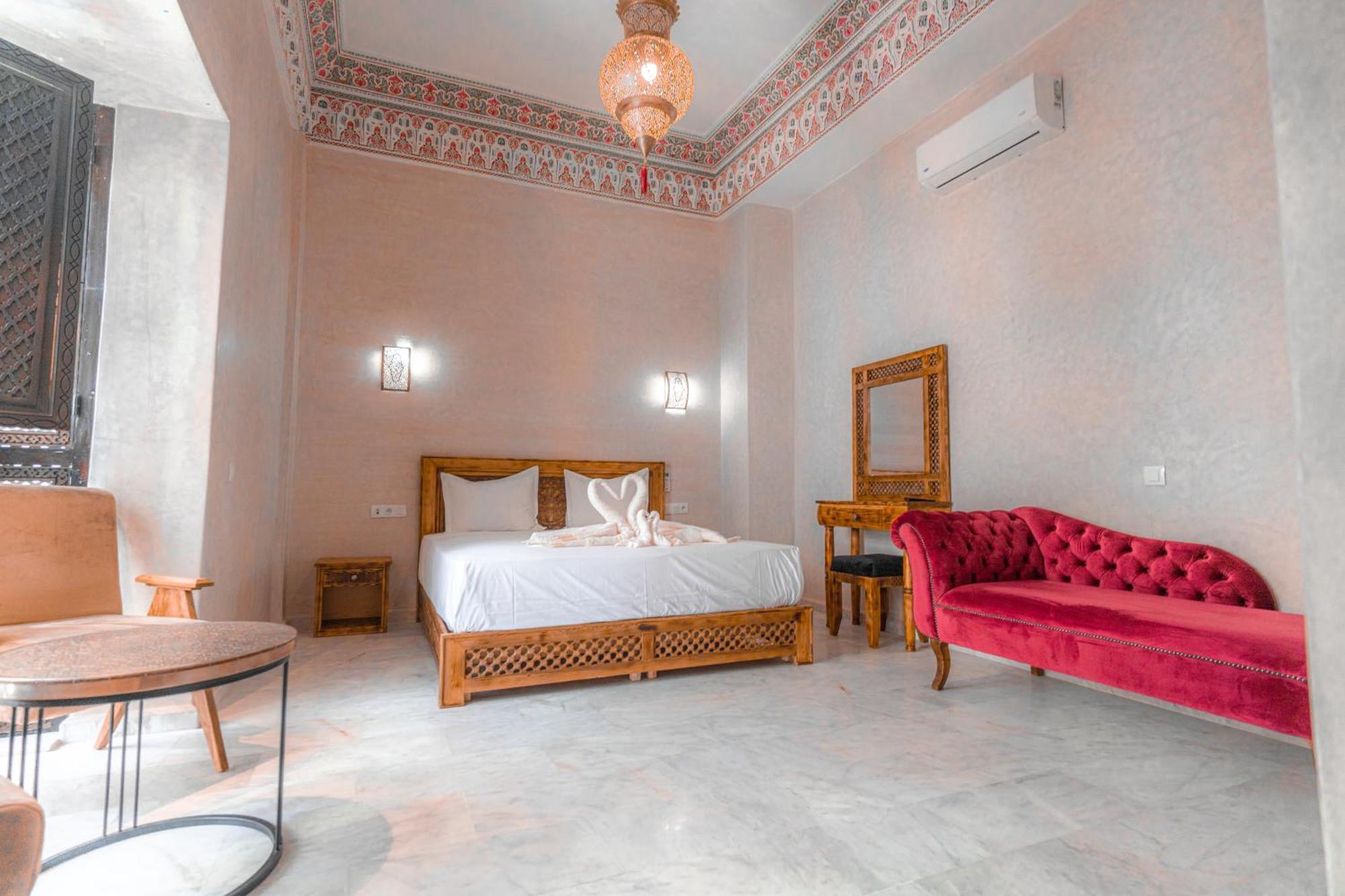 Riad Deluxe Marrakesh Exterior photo