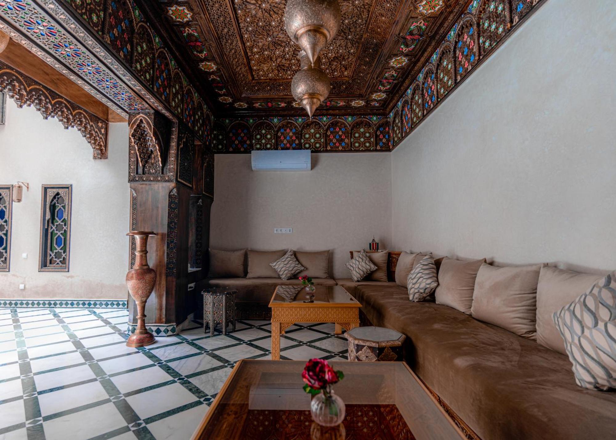 Riad Deluxe Marrakesh Exterior photo